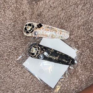 Hair clips BRAND NEW !